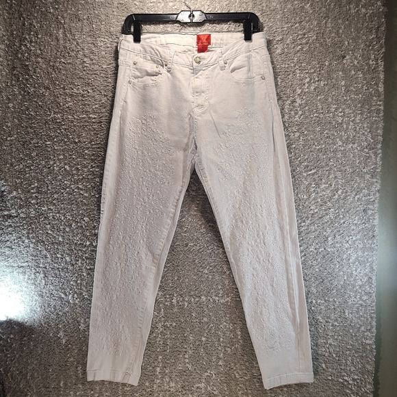 V Christina Denim - V Christina Women's Size 10 White Floral Embroidered Jeans Straight Pockets 29W